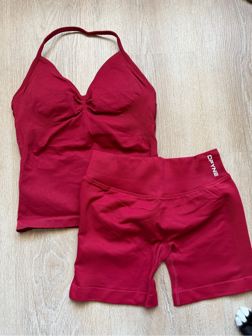 DFyne Red Impact Sports Bra and Shorts Set
